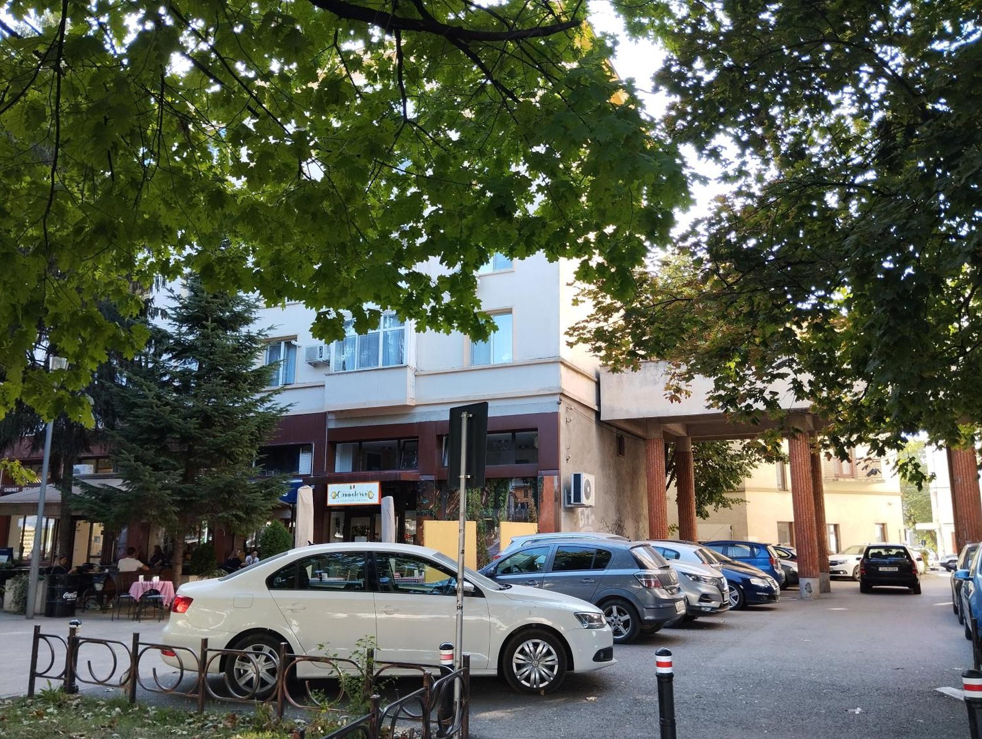 L'Escale - Ultracentral Craiova Esterno foto
